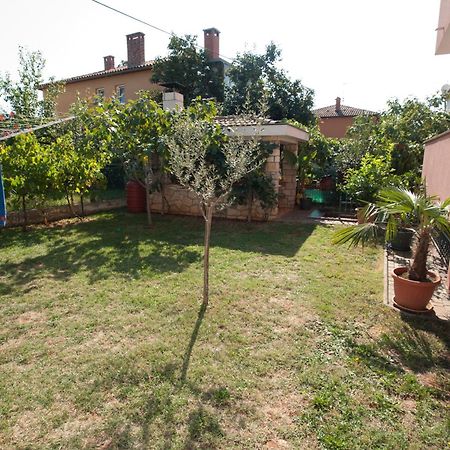 Apartments Maric With Parking Umag Exterior photo