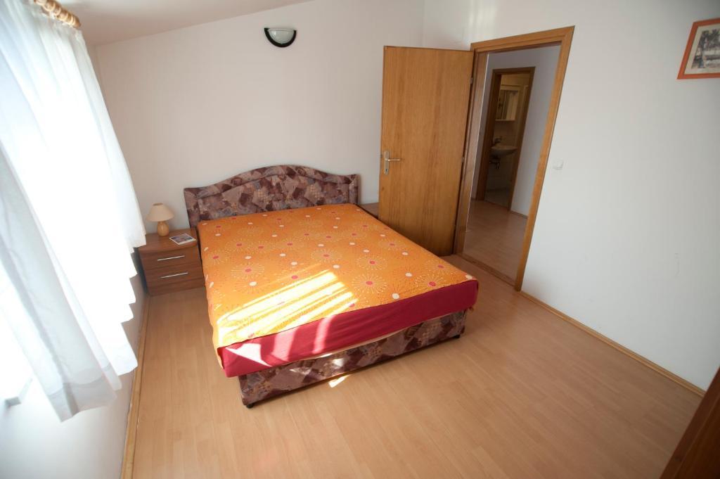 Apartments Maric With Parking Umag Room photo
